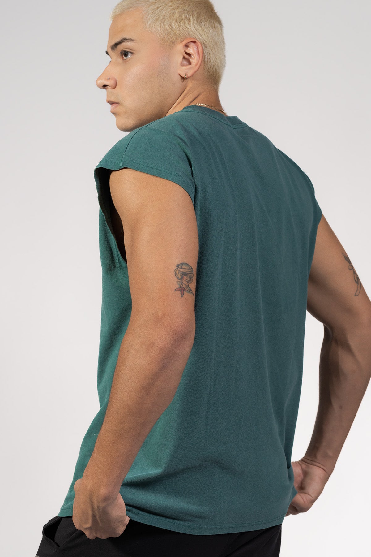 Sleeveless T-Shirt